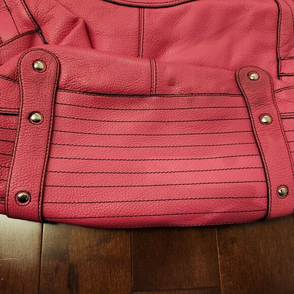 Danier pink leather shoulder bag - Picture 5 of 11